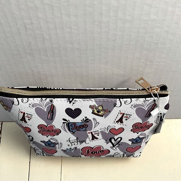 Blush Crush Cosmetic Bag Princess Paris Crown Hearts NWT - Picture 4 of 7